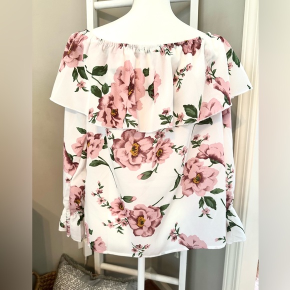 ☀️BNWOT Floral Print Frill Trim Off Shoulder Lantern Sleeve Blouse! - Picture 2 of 3